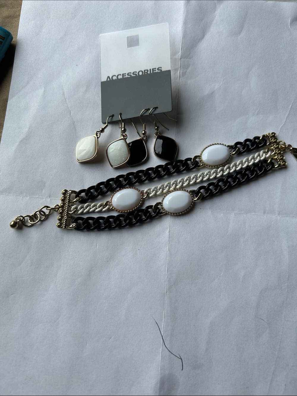 Accessories White & Black Multi-Chain Bracelet Set
